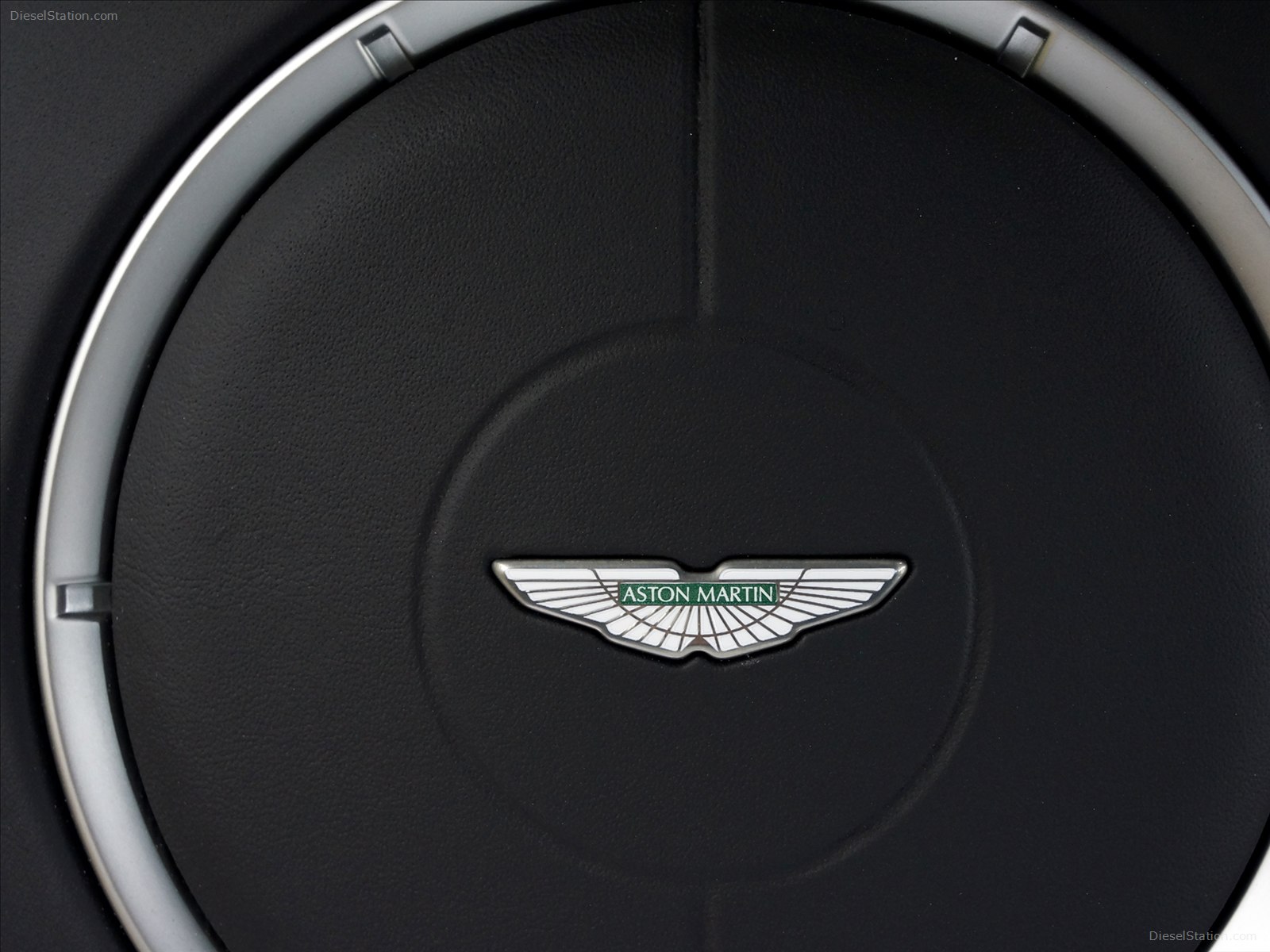 Aston Martin DB9 2013